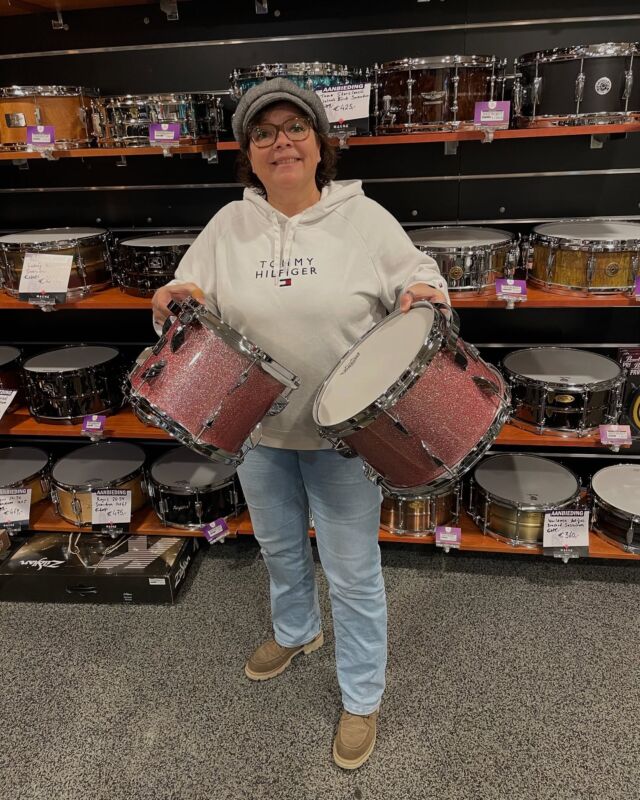 Standing drum kit top