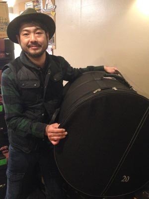 持ち運びも楽で、既存のセミハードケースと言われているケースの中で一番丈夫だと感じます。 全部このケースにしたいなと思っています