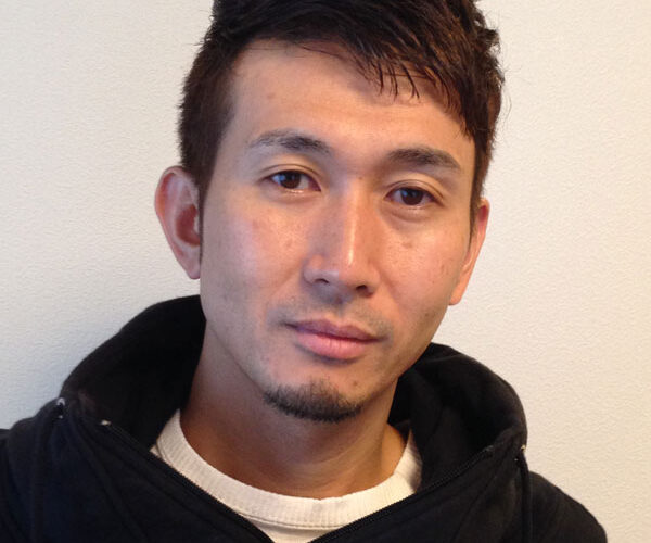 高尾俊行