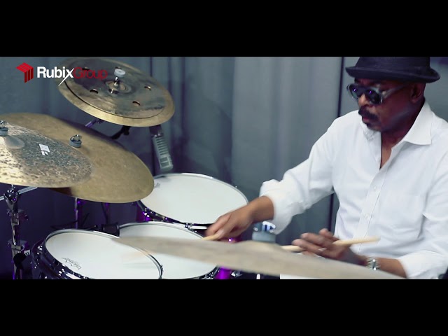 動画「Harvey Mason chooses Canopus Drums」が公開