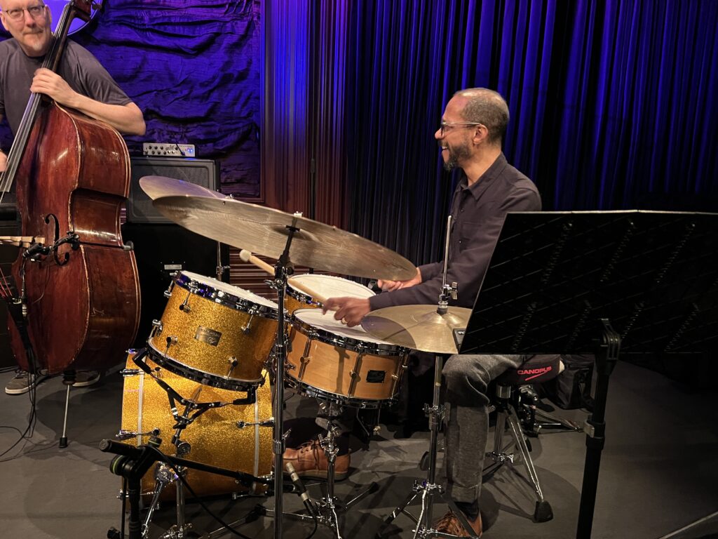 BRIAN BLADE ブライアン・ブレイド